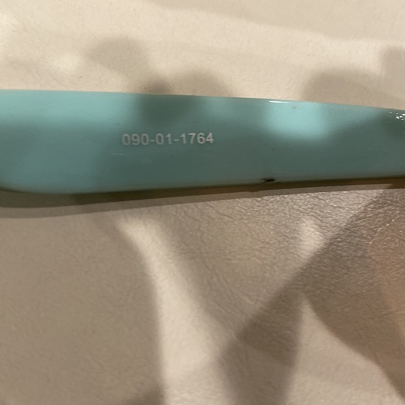 Sunglasses like new - Picture 5 of 6